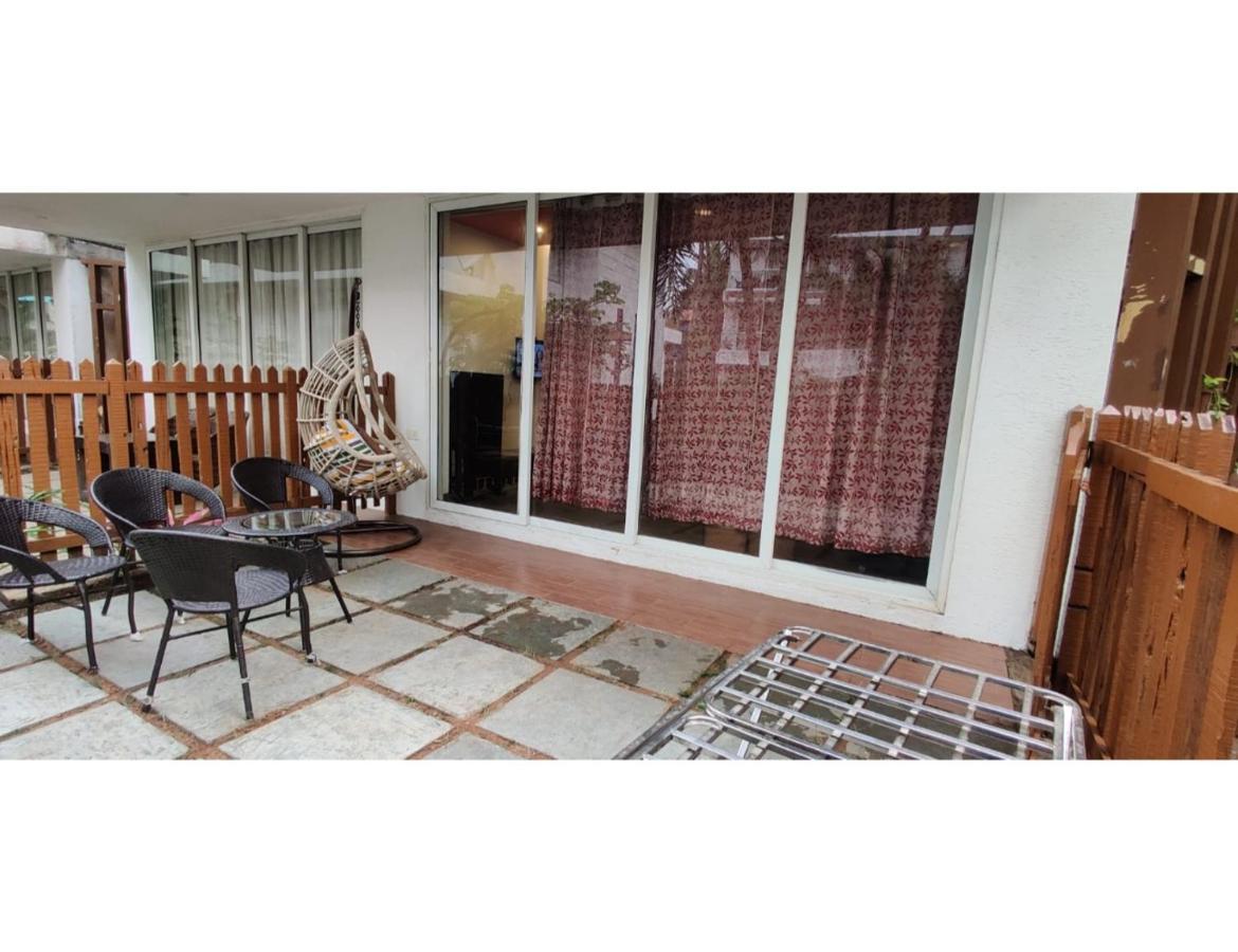Aarju Luxurious Stay กาลังกูติ ภายนอก รูปภาพ