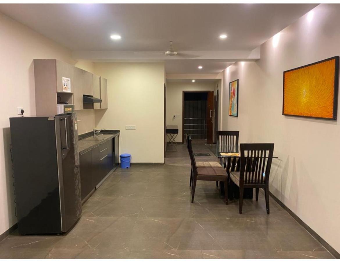 Aarju Luxurious Stay กาลังกูติ ภายนอก รูปภาพ