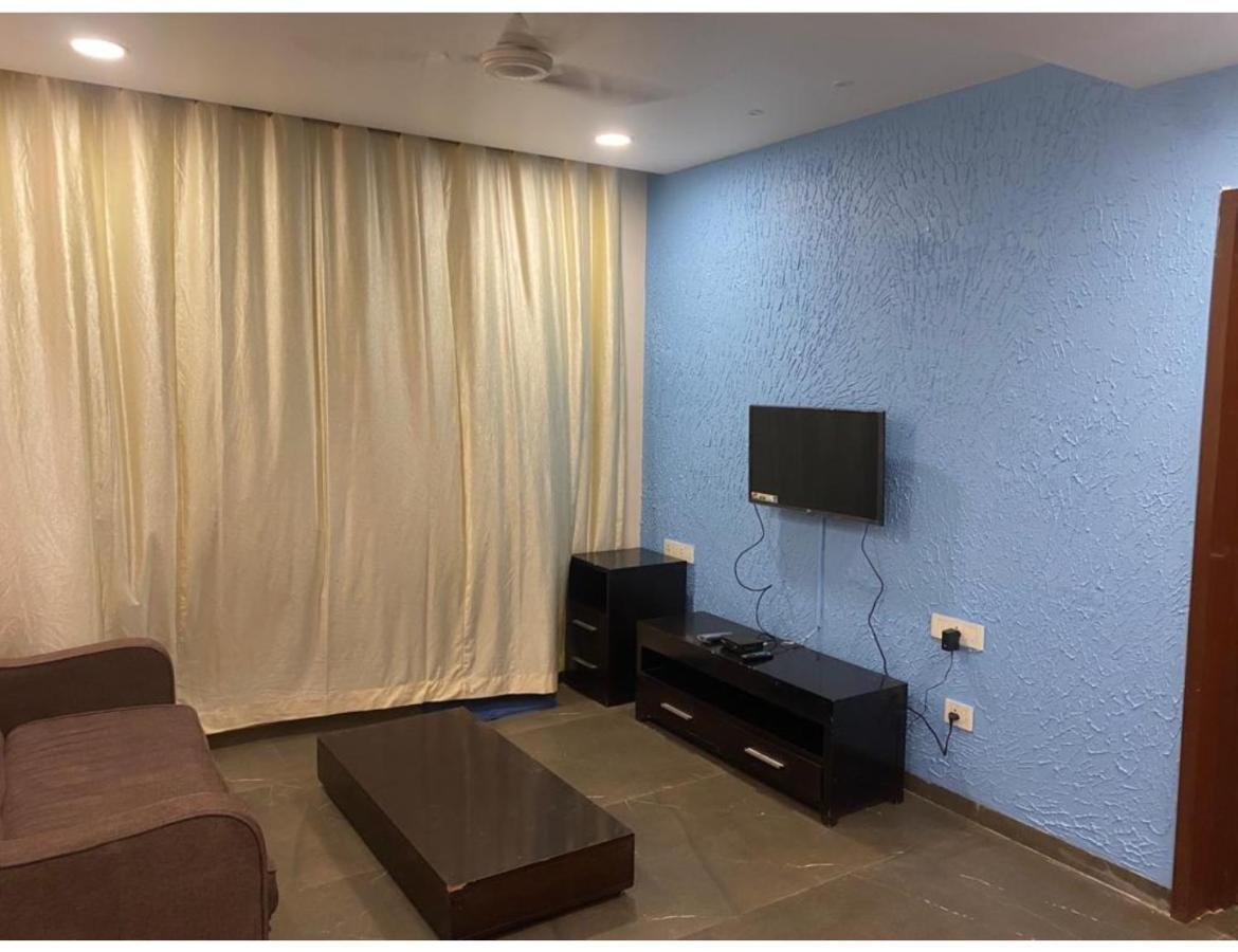 Aarju Luxurious Stay กาลังกูติ ภายนอก รูปภาพ