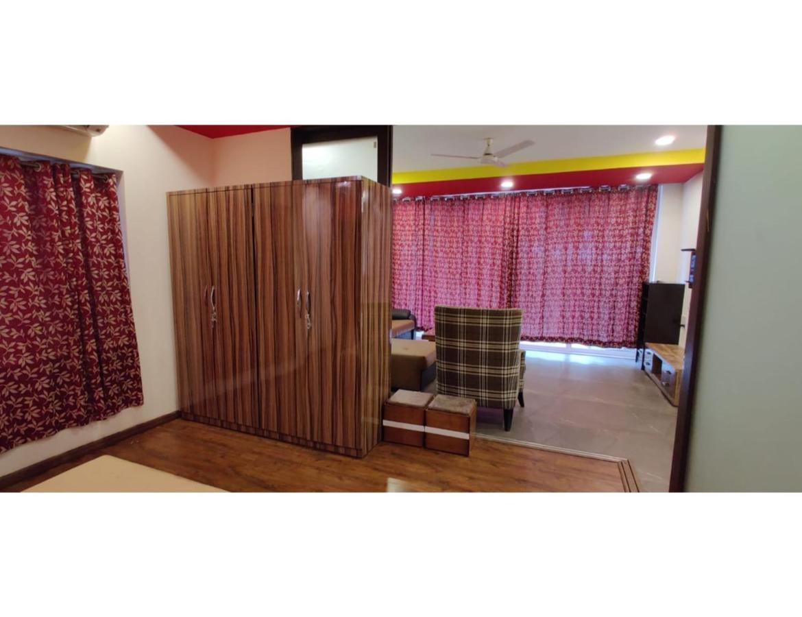 Aarju Luxurious Stay กาลังกูติ ภายนอก รูปภาพ