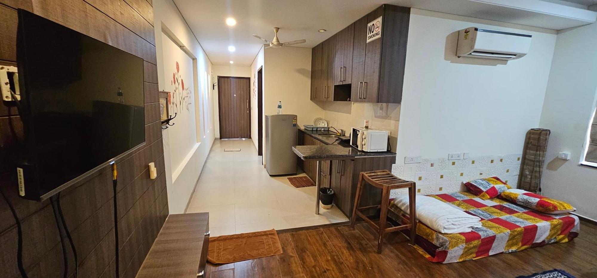 Aarju Luxurious Stay กาลังกูติ ภายนอก รูปภาพ